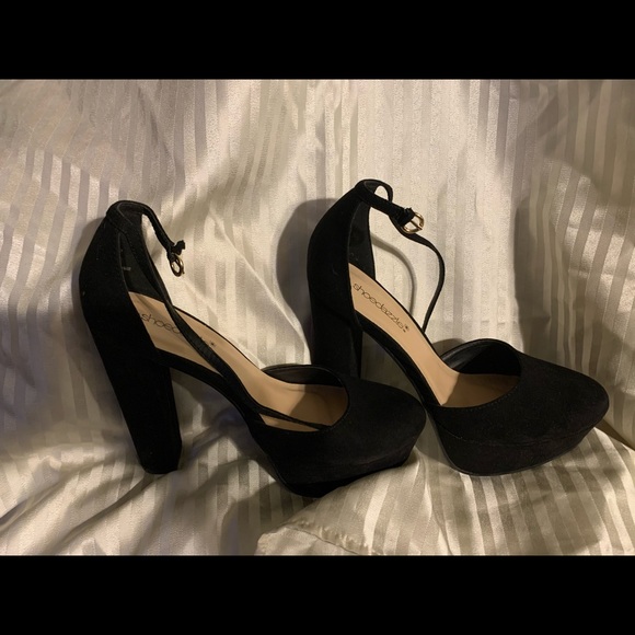 Womes size 8 shoe dazzle never worn - Picture 4 of 4